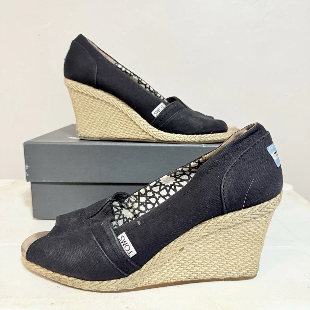 Toms Michelle Espadrille‎ Wedge Heel, Size 8.5